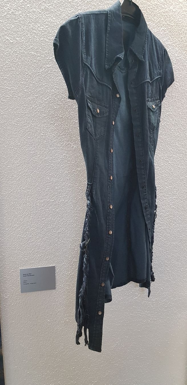Robes: Jeanshemd Kleid kurzarm Gr. M Sommer – D'occasion à Zürich par sb_t28m 2