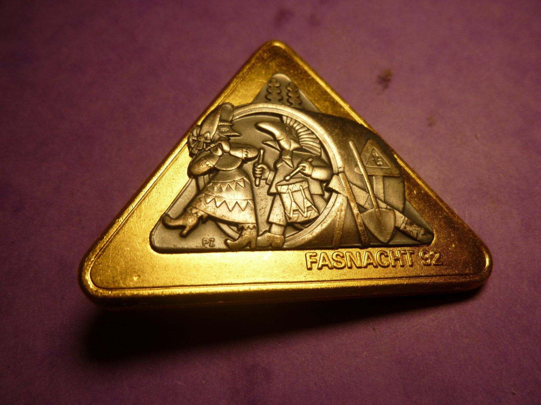 Plaquettes & Badges: BASEL 1992 GOLD – D'occasion à Ried (Muotathal) par Mandarin02