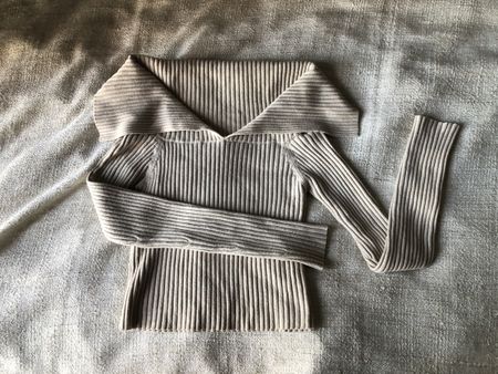 Off Shoulder Pullover von Bershka