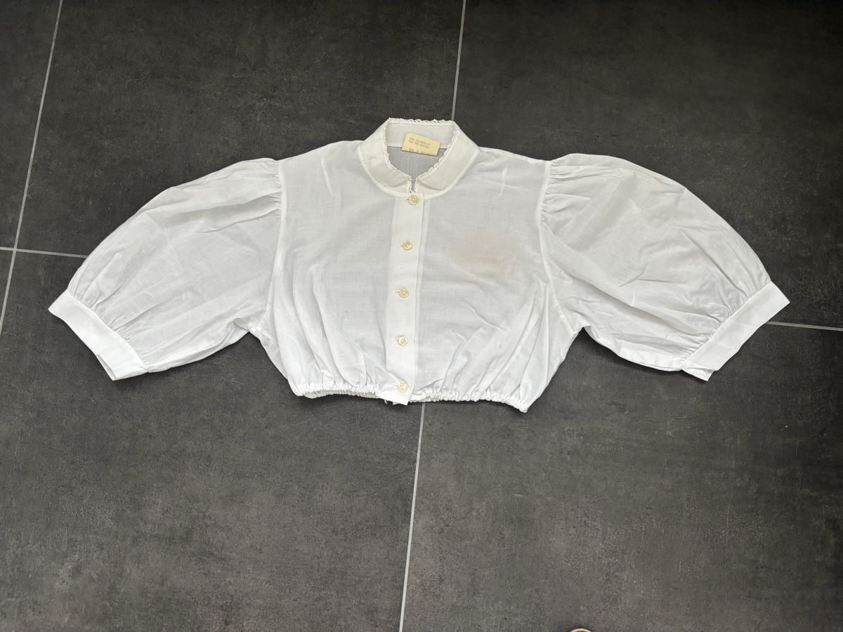 Vestiti: H. Moser Dirndl Gr. 42, Leinendirndl mit 2 Blusen. – Nuovo (secondo la descrizione) da Termen venduto da rowi13 5