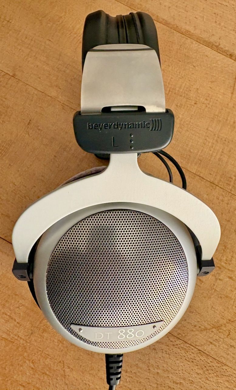 Beyerdynamic Kopfhörer: Beyerdynamic DT 880 Studio-Kopfhörer halboffen – Gebraucht aus Zürich von SierraKilo 3
