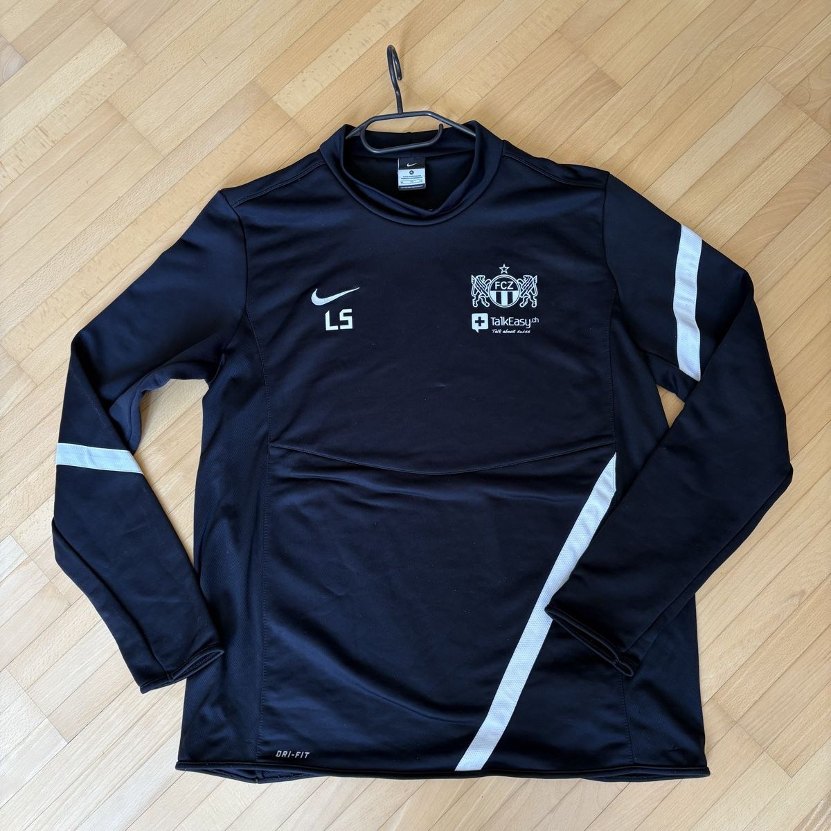 Nike Canottiere & Pantaloni: Fc Zürich Staff/Player Only Trikot Pullover Nike – Usato da Winterthur venduto da LaBodega