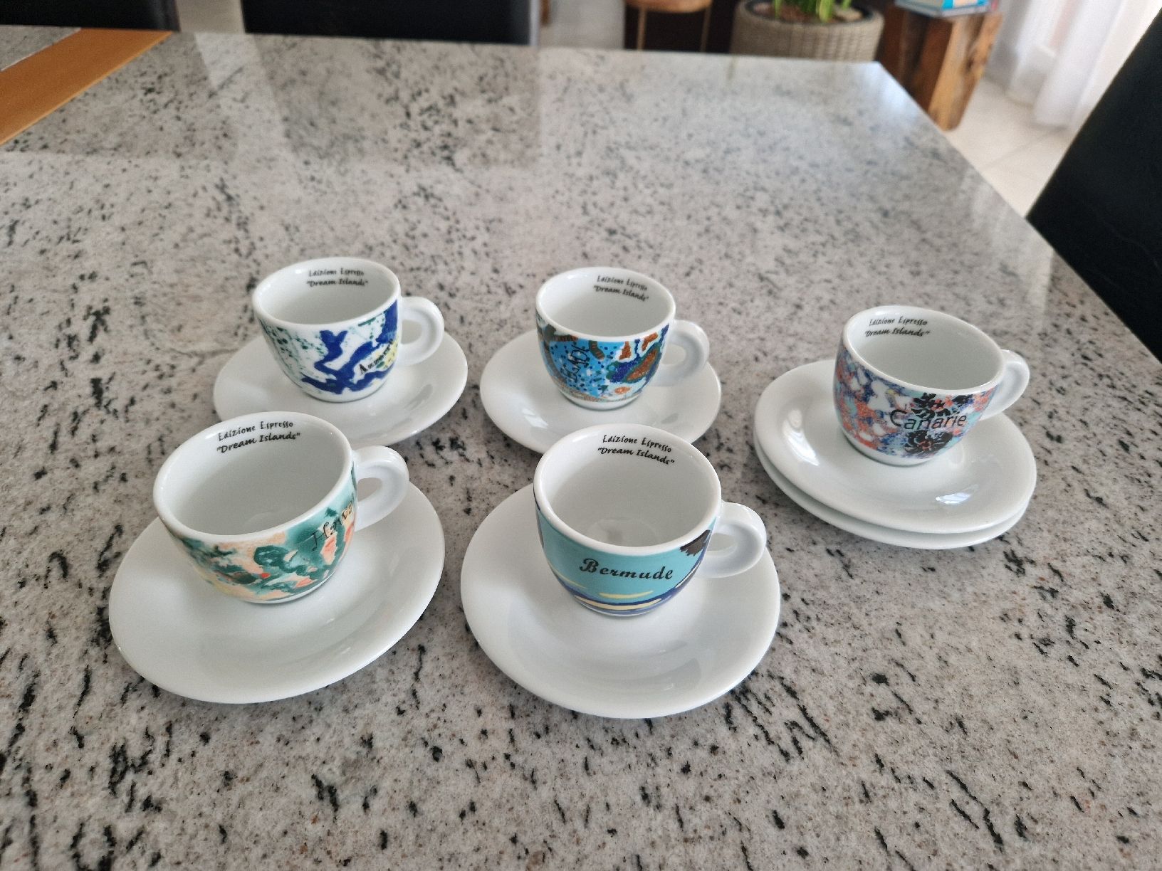 Tassen: Espresso-Tassen 5 Stk. "Dream Island" – Gebraucht aus Wallisellen von misnenes 2