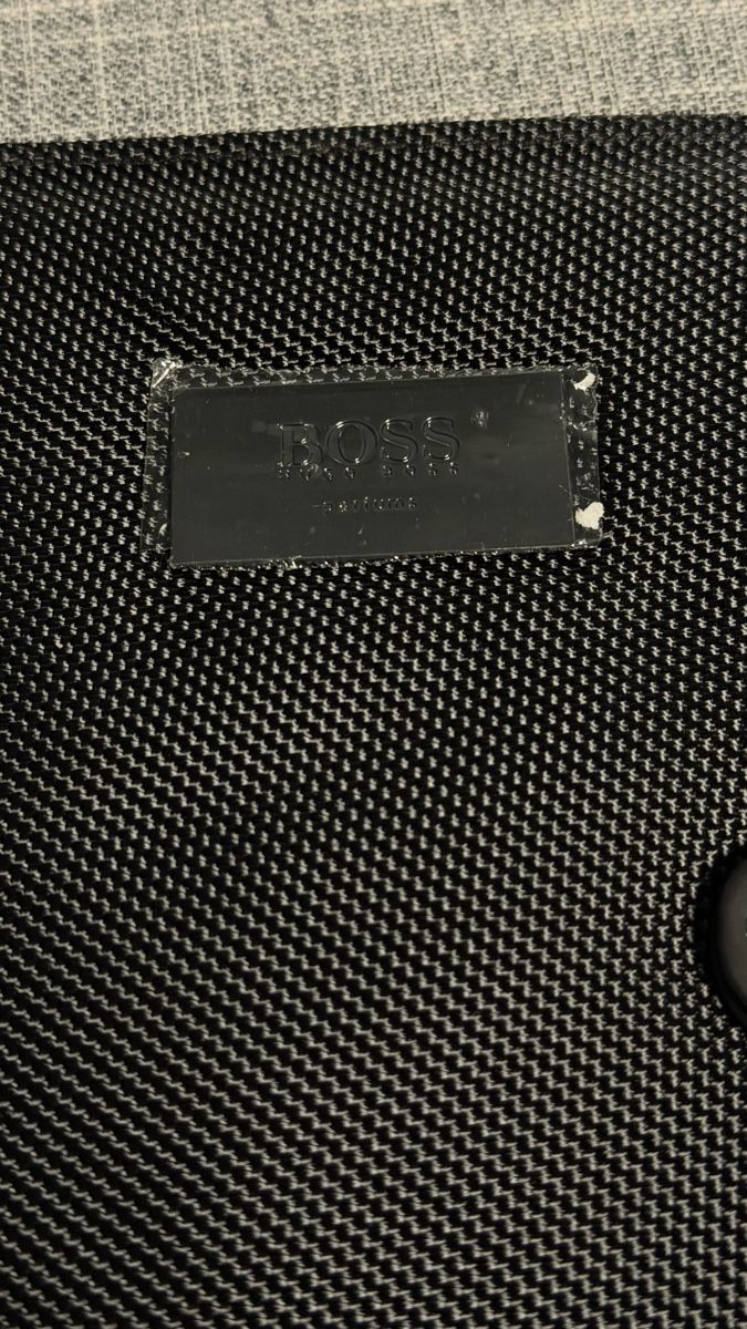 Hugo Boss Covers & Borse: Étui pour tablet Boss – Nuovo (secondo la descrizione) da Basel venduto da dfe_7x78 2