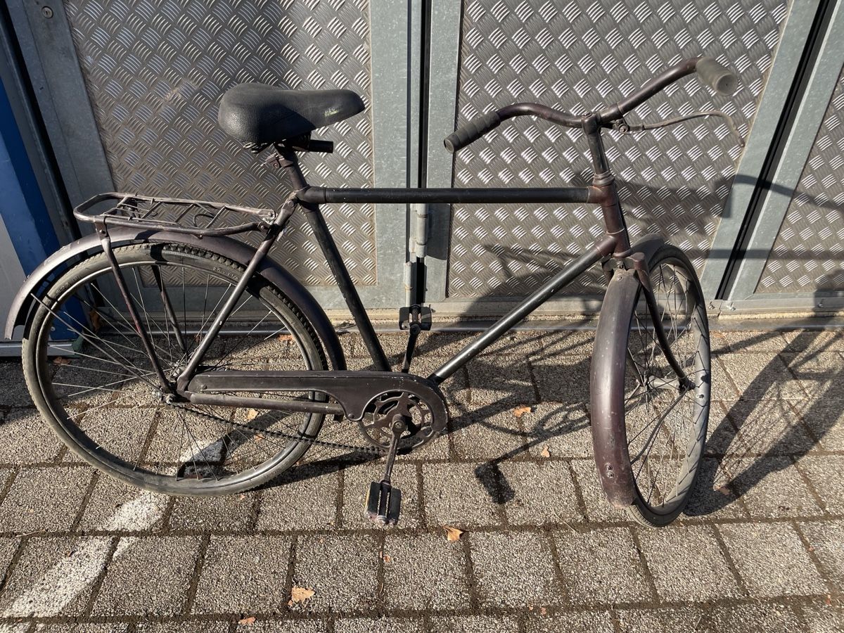 Velos: Herrenvelo schwarz klassisch – Defekt aus Reinach BL von bowflow
