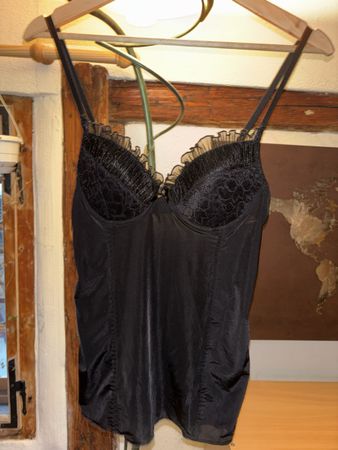 Damen Bustier schwarz mit Spitze, wie neu, Grösse S