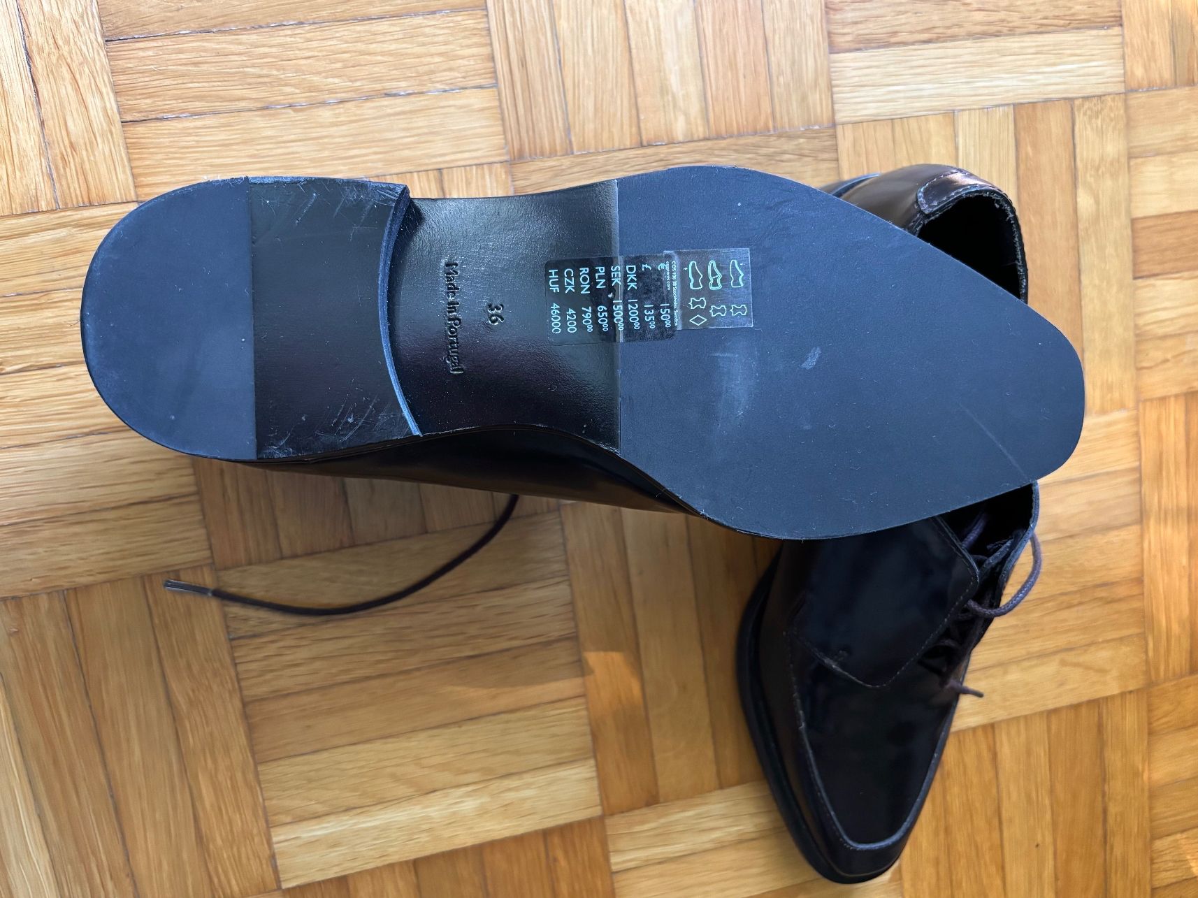 Cos Scarpe da donna: COS Pointed Leather Brogues 36 – Nuovo e nell'imballaggio originale da Zürich venduto da hol_bc6v 5