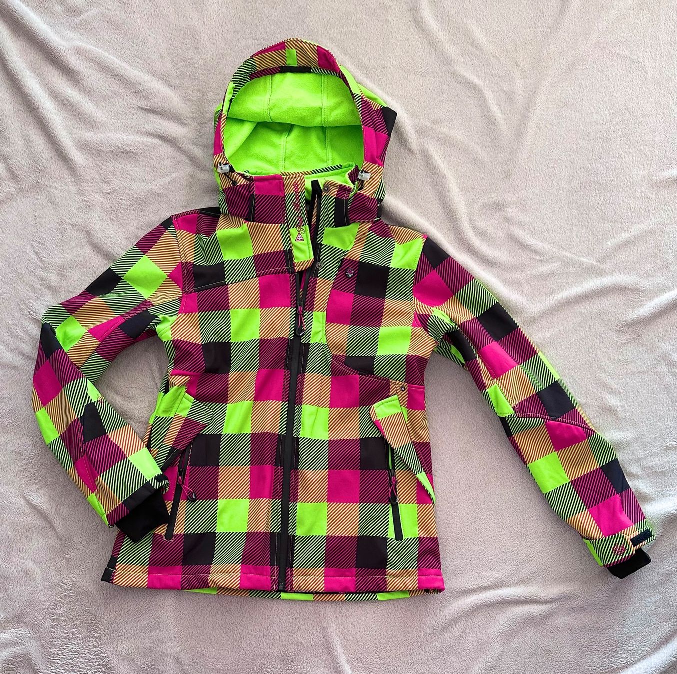 Giacche: Neu Softshelljacke Outdoorjacke PEAK MOUNTAIN GR. L – Nuovo (secondo la descrizione) da Emmenbrücke venduto da little.treasures