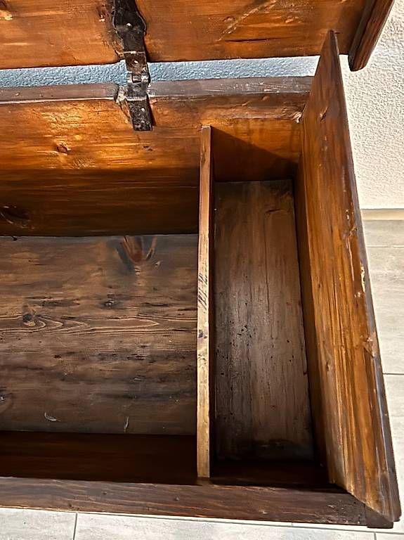 Cassapanche: Alte Hochzeitstruhe – Usato da Jona venduto da Nimbe 1