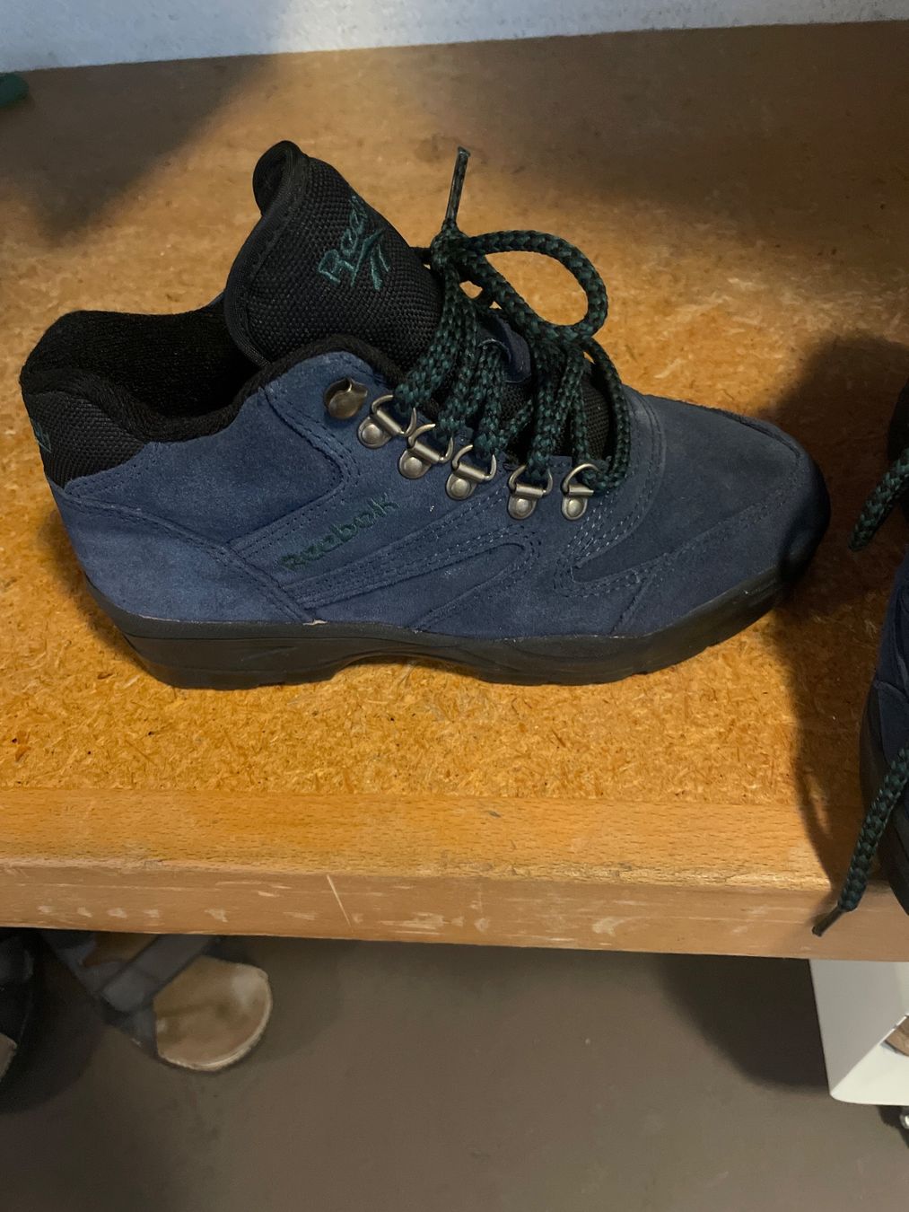 Reebok Chaussures hommes: super seltene reebok schuhe 35 – D'occasion à Gümligen par BazaarBazaar 1