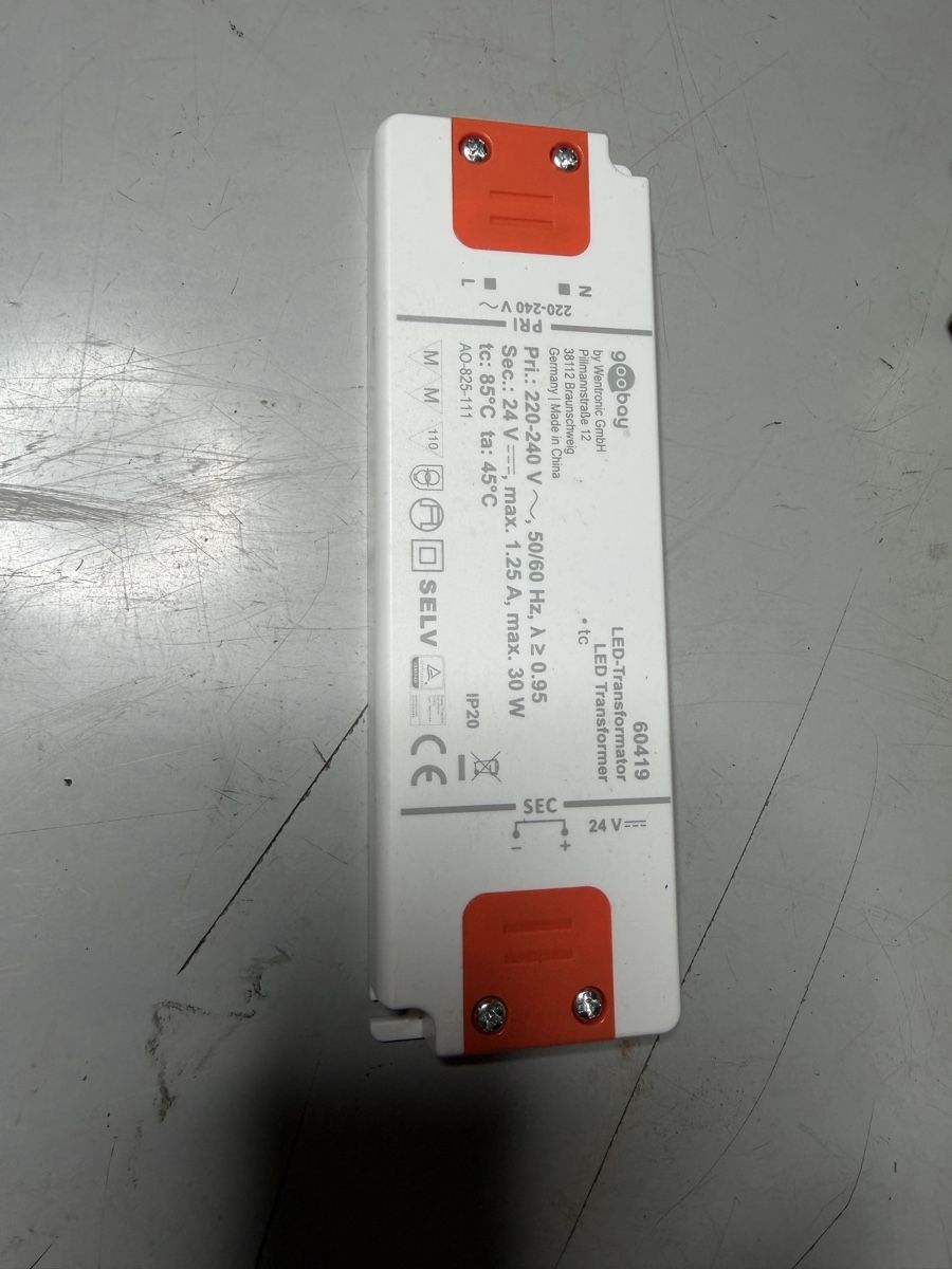 Convertitori: LED transformer 24V – Nuovo (secondo la descrizione) da Brügg BE venduto da Fred777