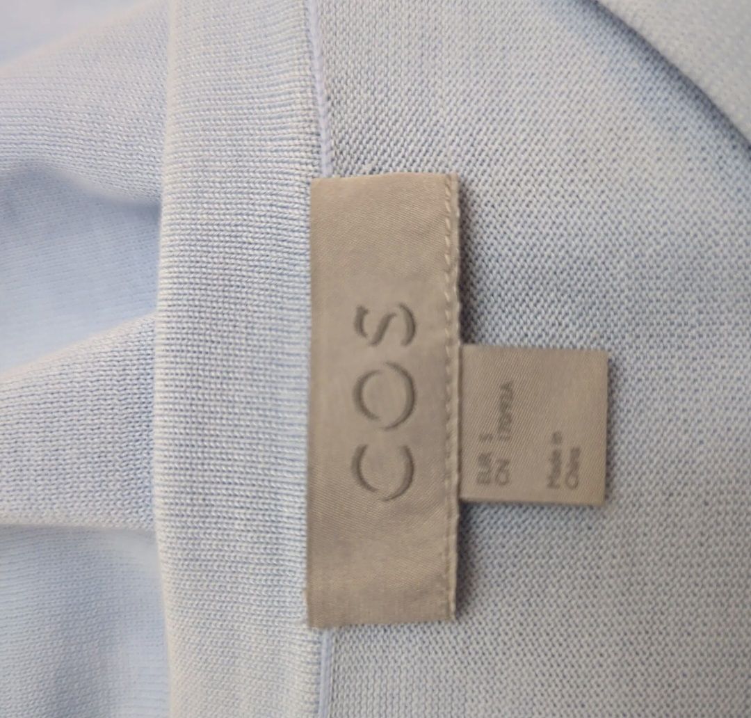Cos T-shirts: COS Strickshirt / T-Shirt Größe S Hellblau - Baumwolle – Neuf (Voir description) à Le Locle par sAm_2112 1