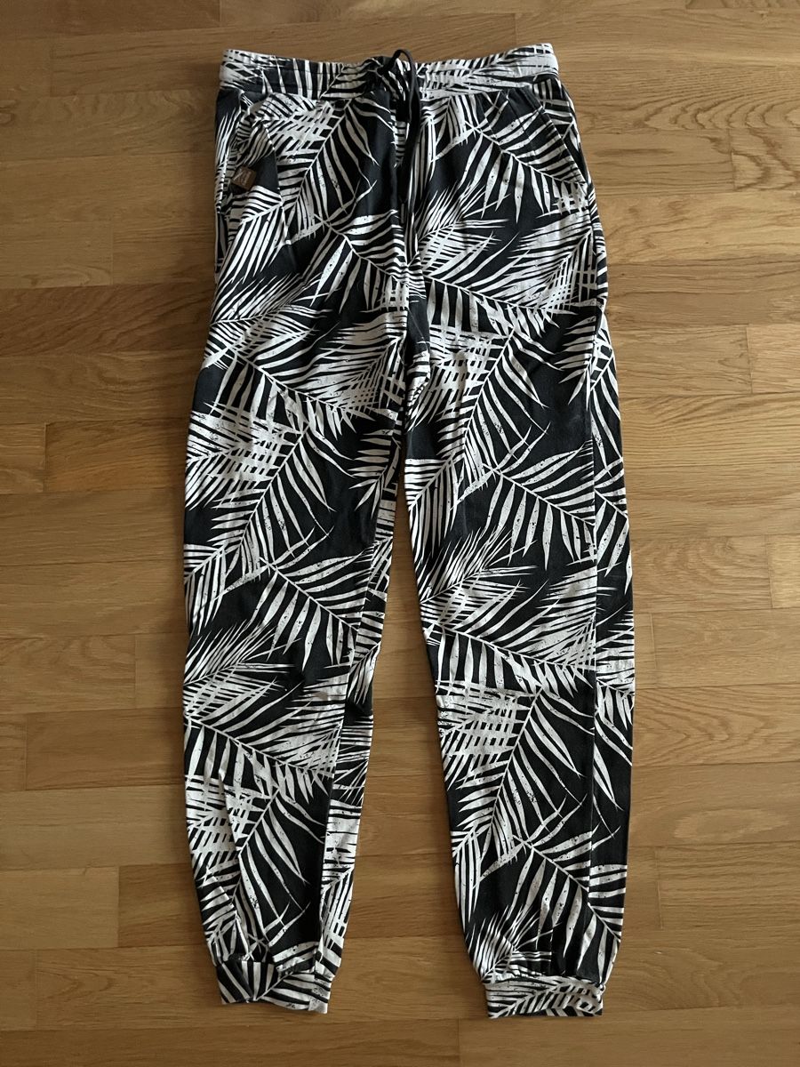 Iriedaily Hosen: Iriedaily Stoffhose, Gr. XS – Gebraucht aus Frauenfeld von heyLani