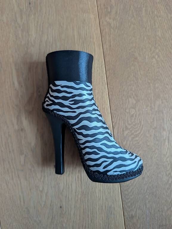 Alle Dekorationen: Deko Schuh, Stiftehalter – Gebraucht aus Fideris von Miri.fa 2