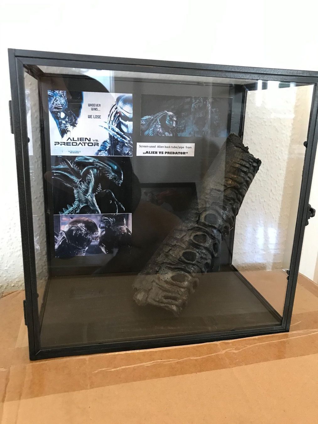 Costumi: Original Alien Kostüm Teil ‚Alien vs Predator" Giger – Usato da Schlieren venduto da Moviepropde 3
