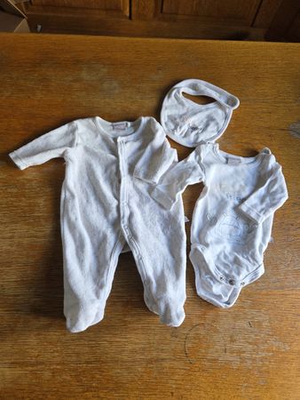 Baby Kleider gr. 50