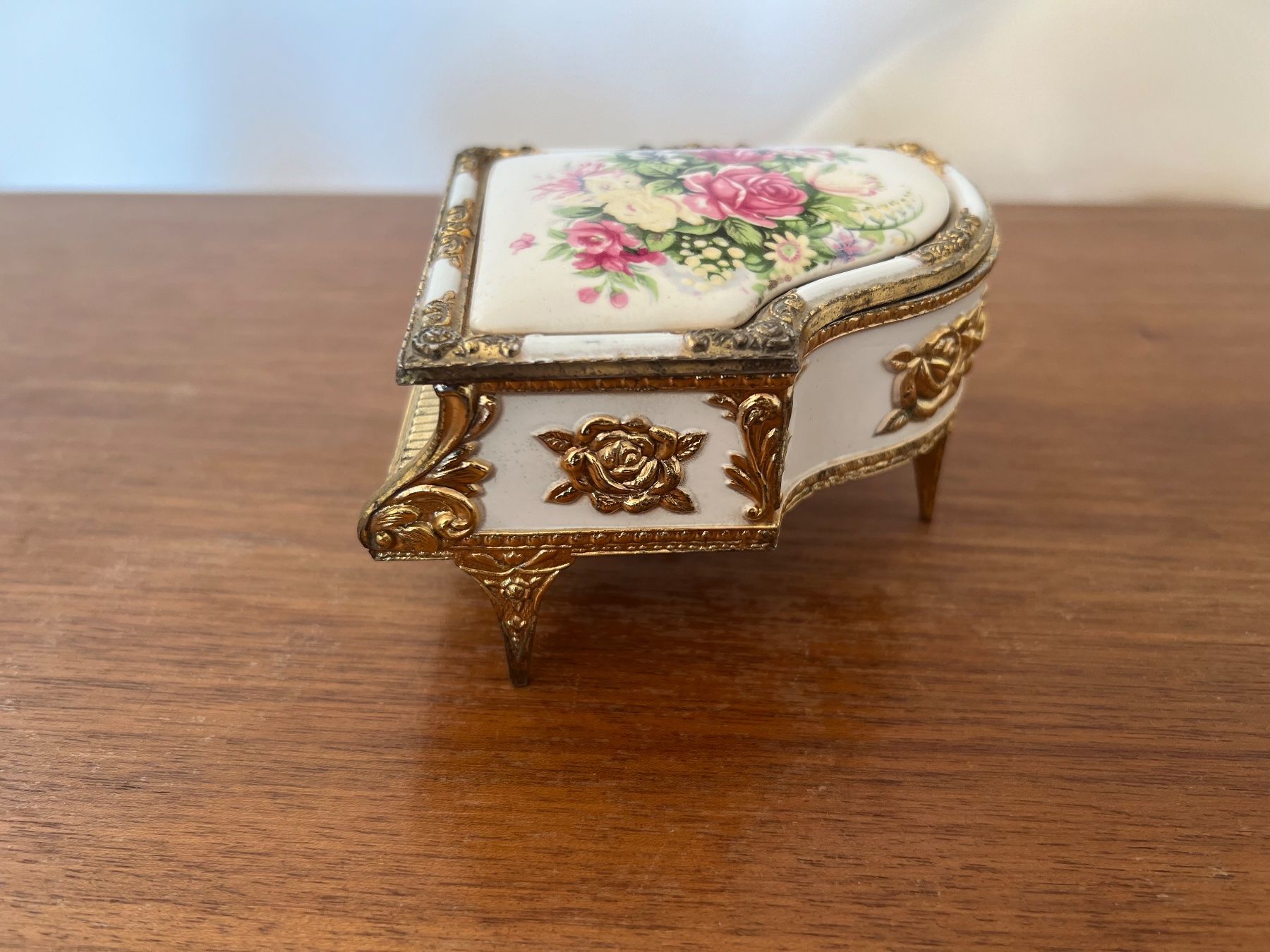 Spieldosen: Vintage Misic Box Laurel Japan – Gebraucht aus Zürich von jao_2bx7 6
