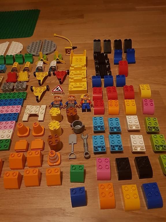 Jouets: Lot de cubes Duplo  – D'occasion à Lausanne par Damien_Lausanne 1