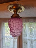 Lampe ancienne en forme de raisin en verre et laiton