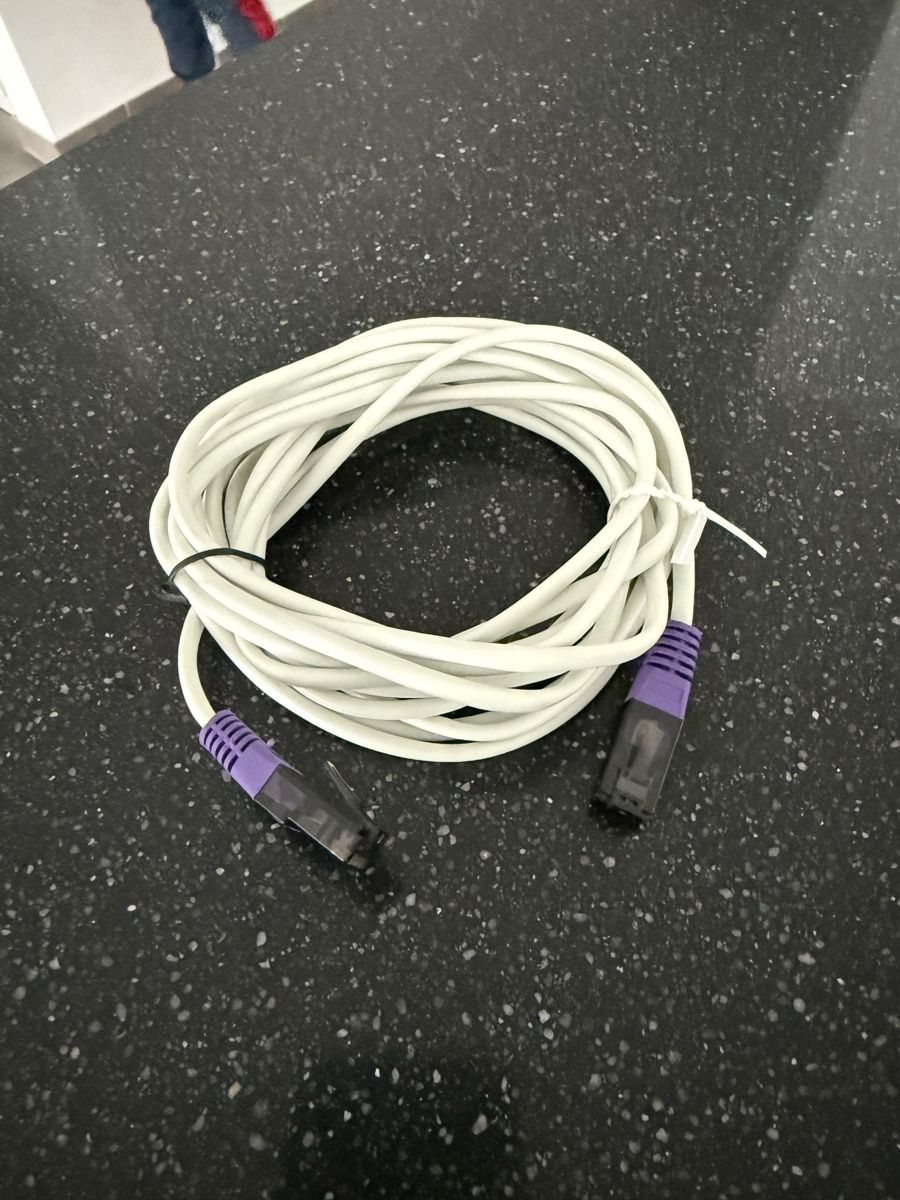 Swisscom Cavi: Swisscom Ethernet Kabel 3m – Usato da Claro venduto da KarinS84