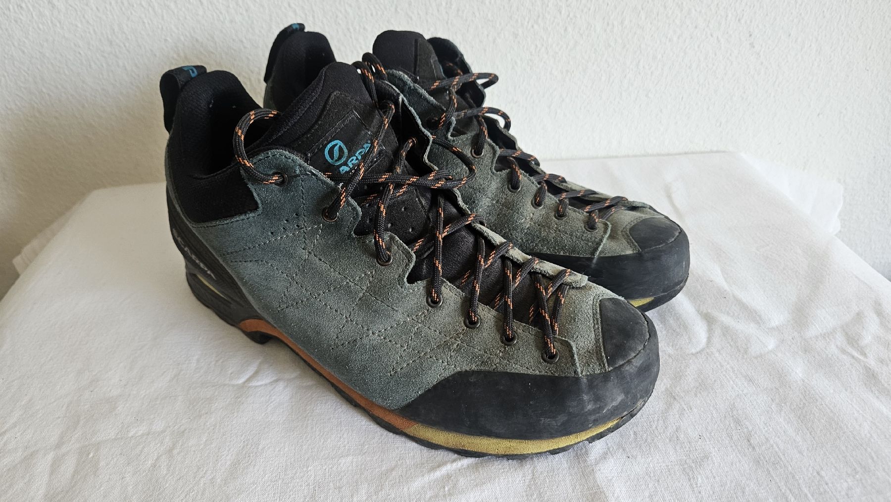 Scarpa Scarpe da uomo: Wanderschuhe Scarpa Herren Grösse 41 – Usato da Ettingen venduto da samiba 1