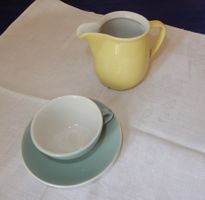 LILIEN PORZELLAN, Tasse Untertasse und  Milchkrug neuwertig