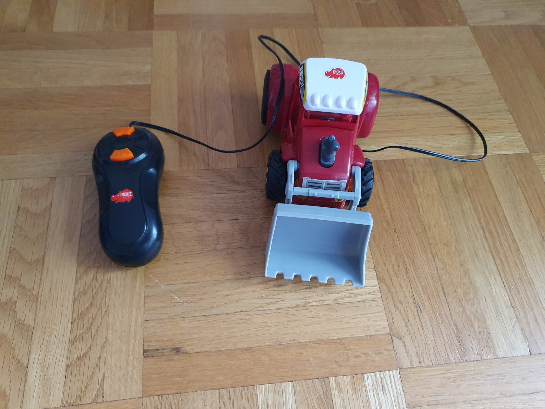 Giocattoli: Tracteur télécommandé déffectieux – Difettoso da Prilly venduto da RoDyRe