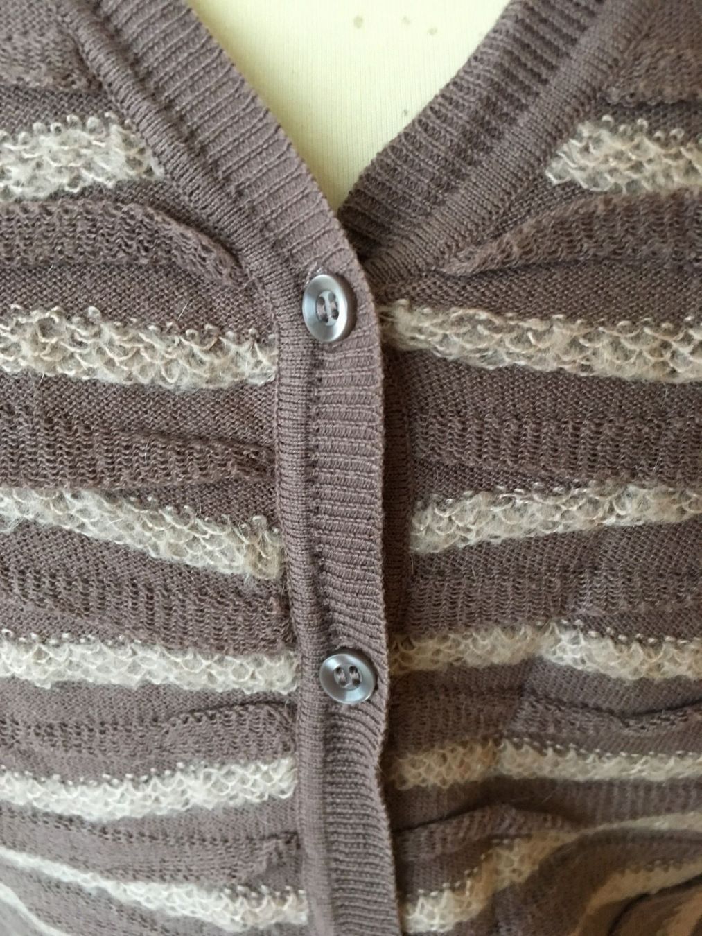 H&M Gilet & Giacche senza maniche: Cardigan en laine taille S – Usato da Genève venduto da Saleena 2