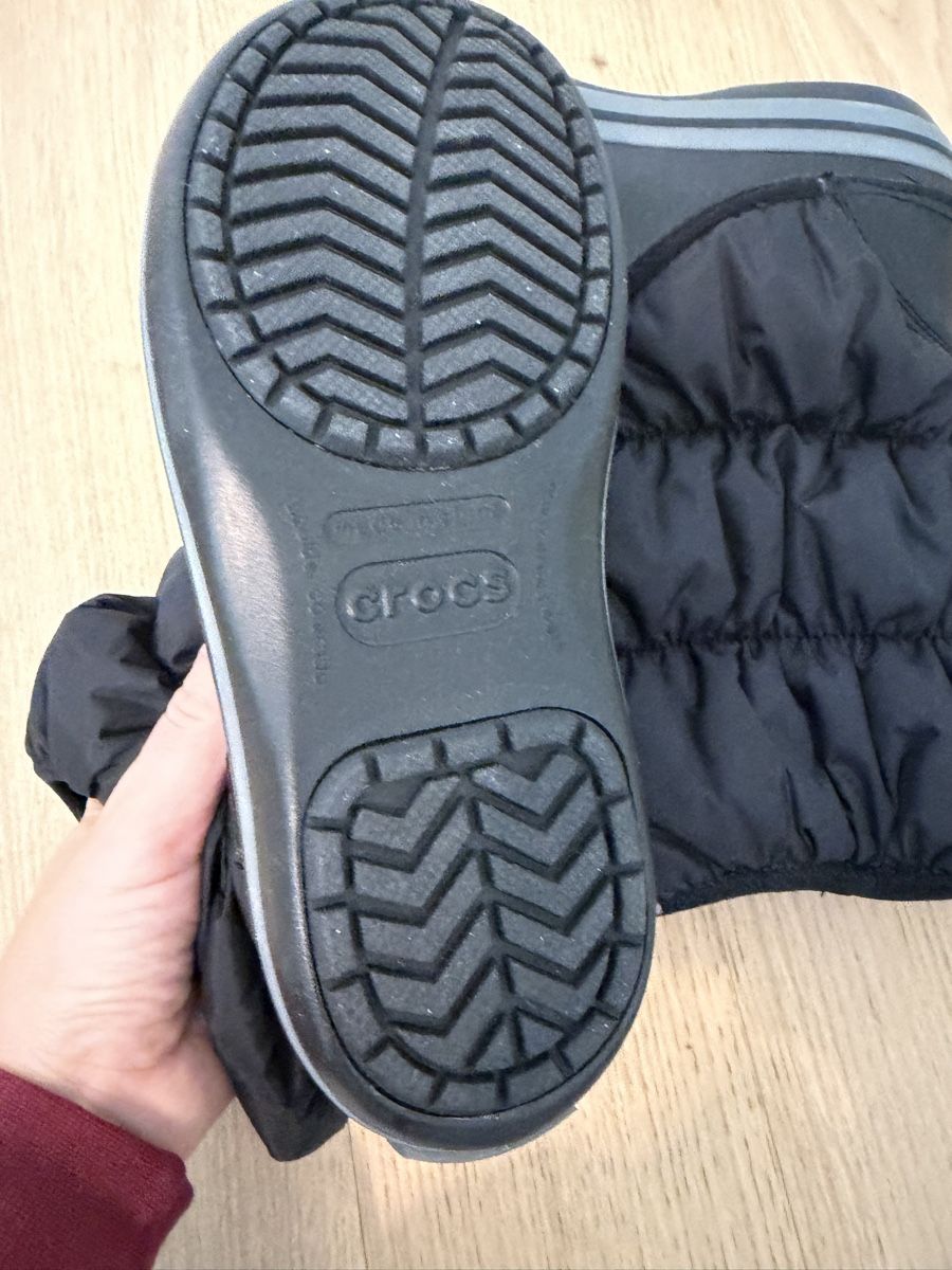 Crocs Scarpe da donna: Neu Crocs Stiefel W7, Gruße 37 – Nuovo (secondo la descrizione) da Uitikon Waldegg venduto da lin_bth8 2