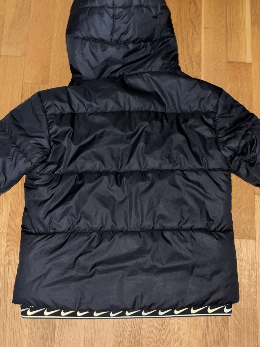 Nike Giacche: Nike Winterjacke Gr.L – Usato da Volketswil venduto da Merkur10 1