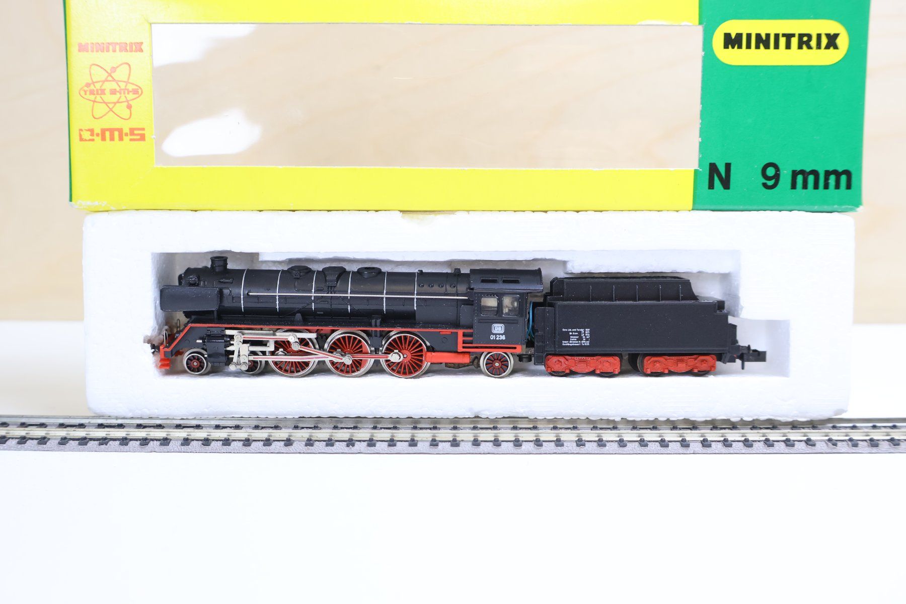 Trix Modellini di ferrovie: Minitrix EMS BR 01 grosse Dampflok 2100 - Spur N – Usato da Winterthur venduto da Monstera 4