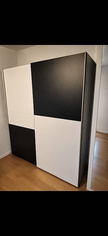 Armadi: Schrank gratis  – Usato da Fislisbach venduto da Daniela-79