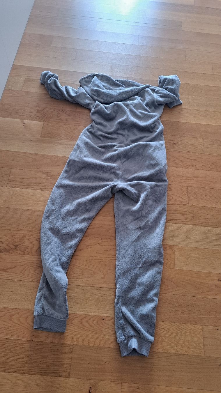 Tute: Kuscheliger Overall / Jumpsuit Jysk Grau – Usato da Seengen venduto da ja6_65wp 1