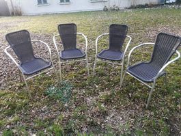 4 Gartenstühle im Set – stapelbar & wetterfest –Metallrahmen