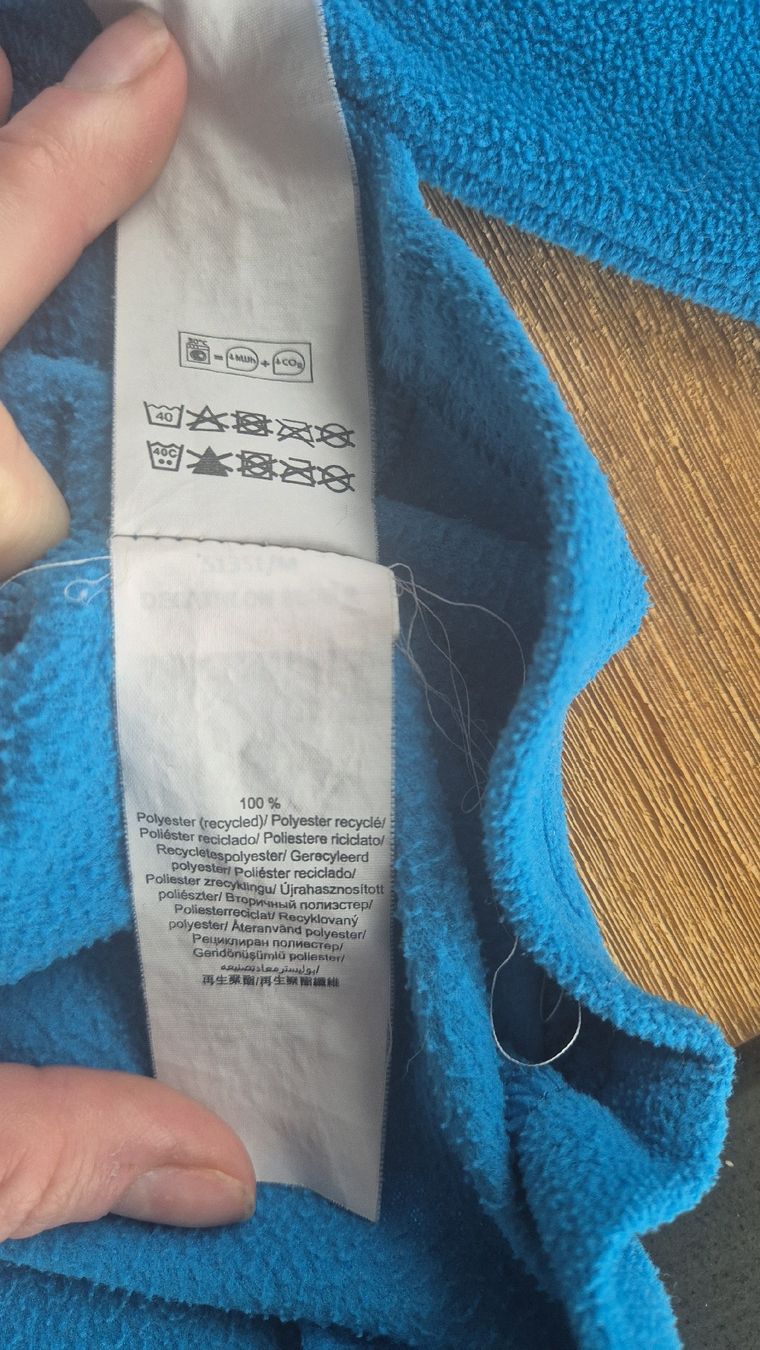 Decathlon Maglioni & Felpe: Blue warm top Quechua – Usato da Wallisellen venduto da Camcha 2