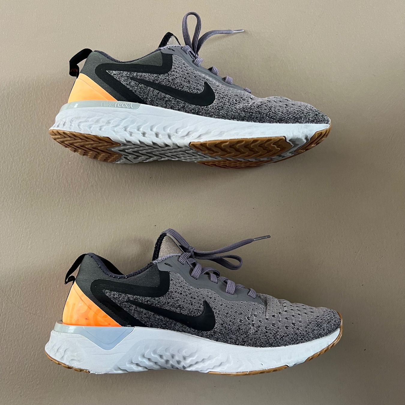 Nike Scarpe da donna: NIKE Odyssey React Sneakers 🩶 – Usato da Zürich venduto da ClosetQueen 4