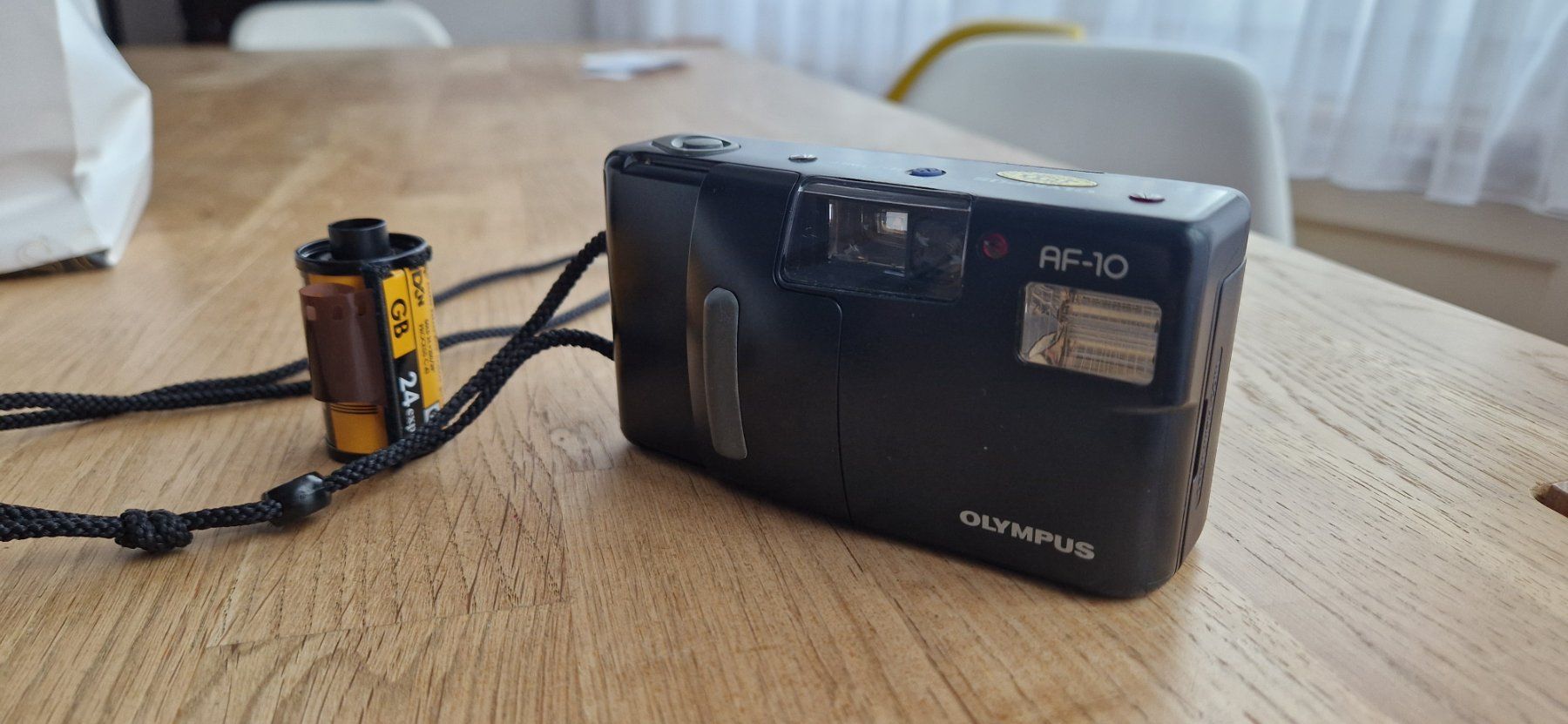 Olympus Fotocamera: Olympus AF-10 35mm Kompaktkamera – Usato da Zürich venduto da Lina049 8