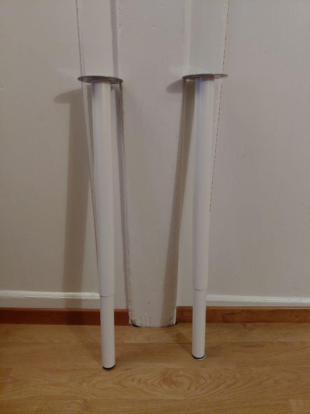 Ikea Autre mobilier: zwei höhenverstellbare Tischbeine – D'occasion à Wattwil par jul_dws2