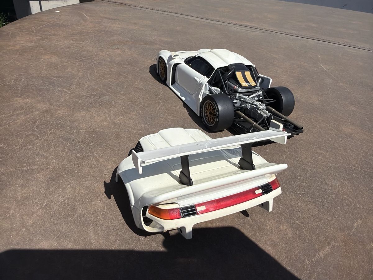 UT Models Modellini d'auto: Porsche 911 GT1 - 1/18 - UT Models – Usato da Wolfwil venduto da Rolex1 6