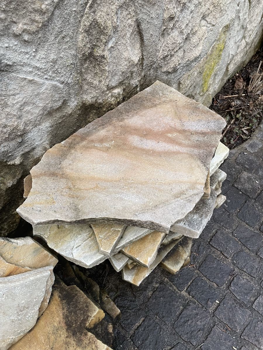 Rivestimenti per pavimenti: Quarzit Gartenplatten – Usato da Thalheim AG venduto da Haidu_Widis 1