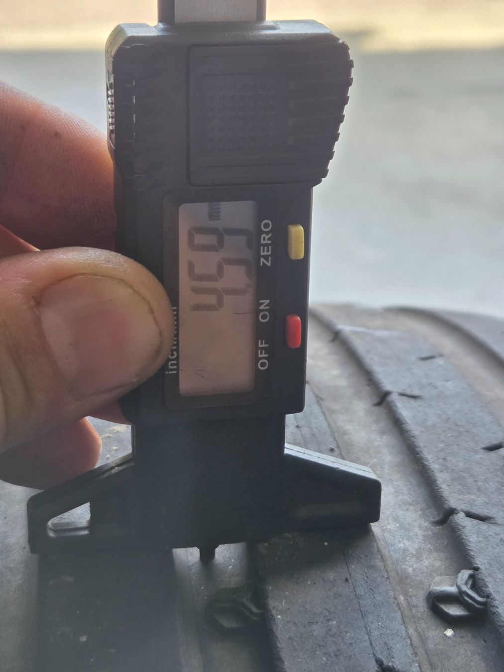 Pneus & Roues: 275 / 45 R 21 MO  Continental – D'occasion à Fischbach-Göslikon par Emanuel.Bardhi 2