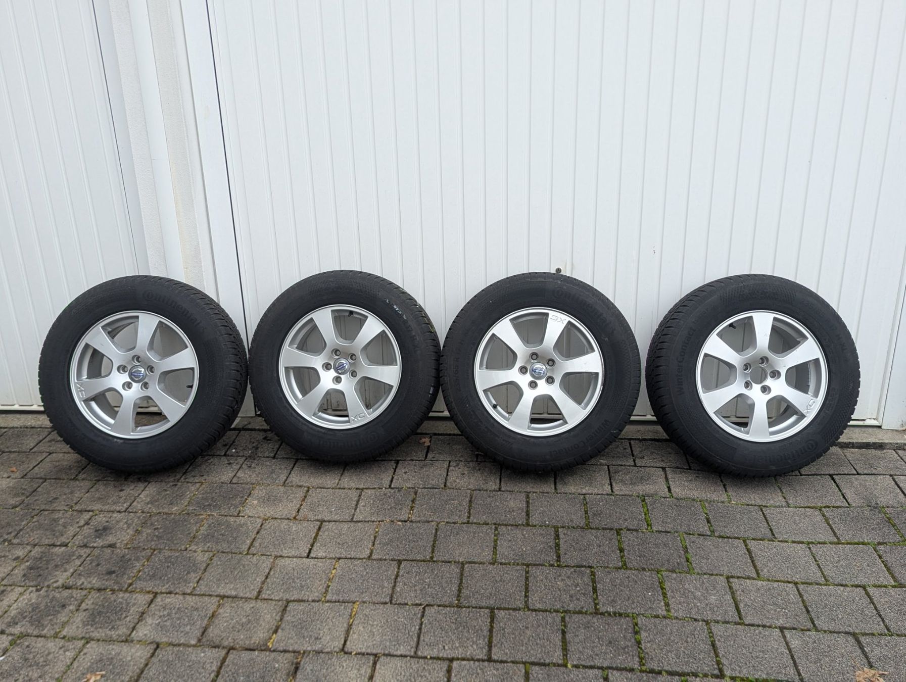 Continental Pneumatici & Ruote complete: 4 WINTERRÄDER zu VOLVO XC- 60 – Nuovo (secondo la descrizione) da Kerzers venduto da Jenatsch
