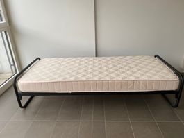 Bett 90x200 mit Matratze (Bett Nr. 2)
