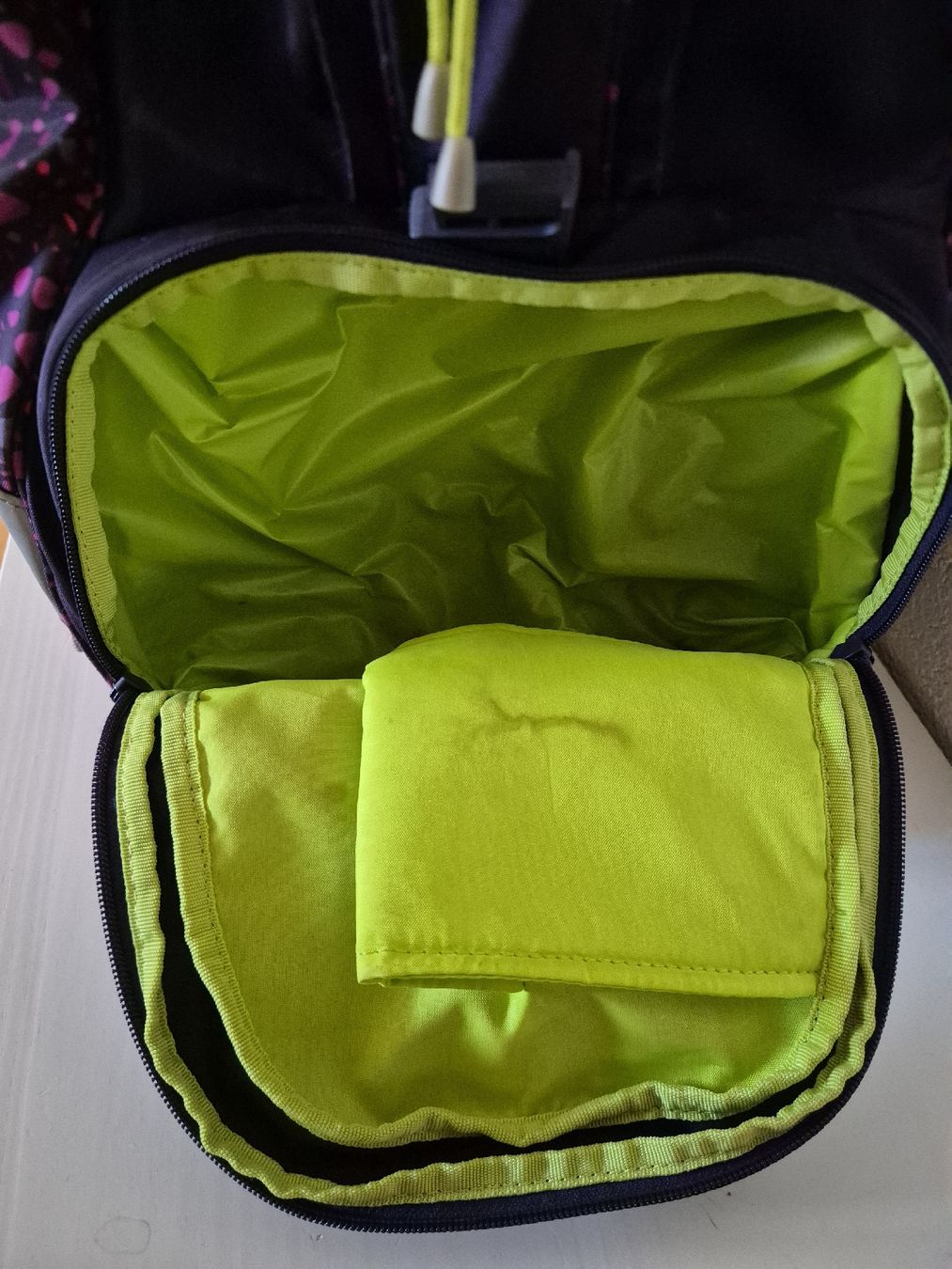 Ergobag Borse & Zaini: ergobag pack Schulranzen lila pink inkl. Kletties – Usato da Rotkreuz venduto da felixbucher01 5