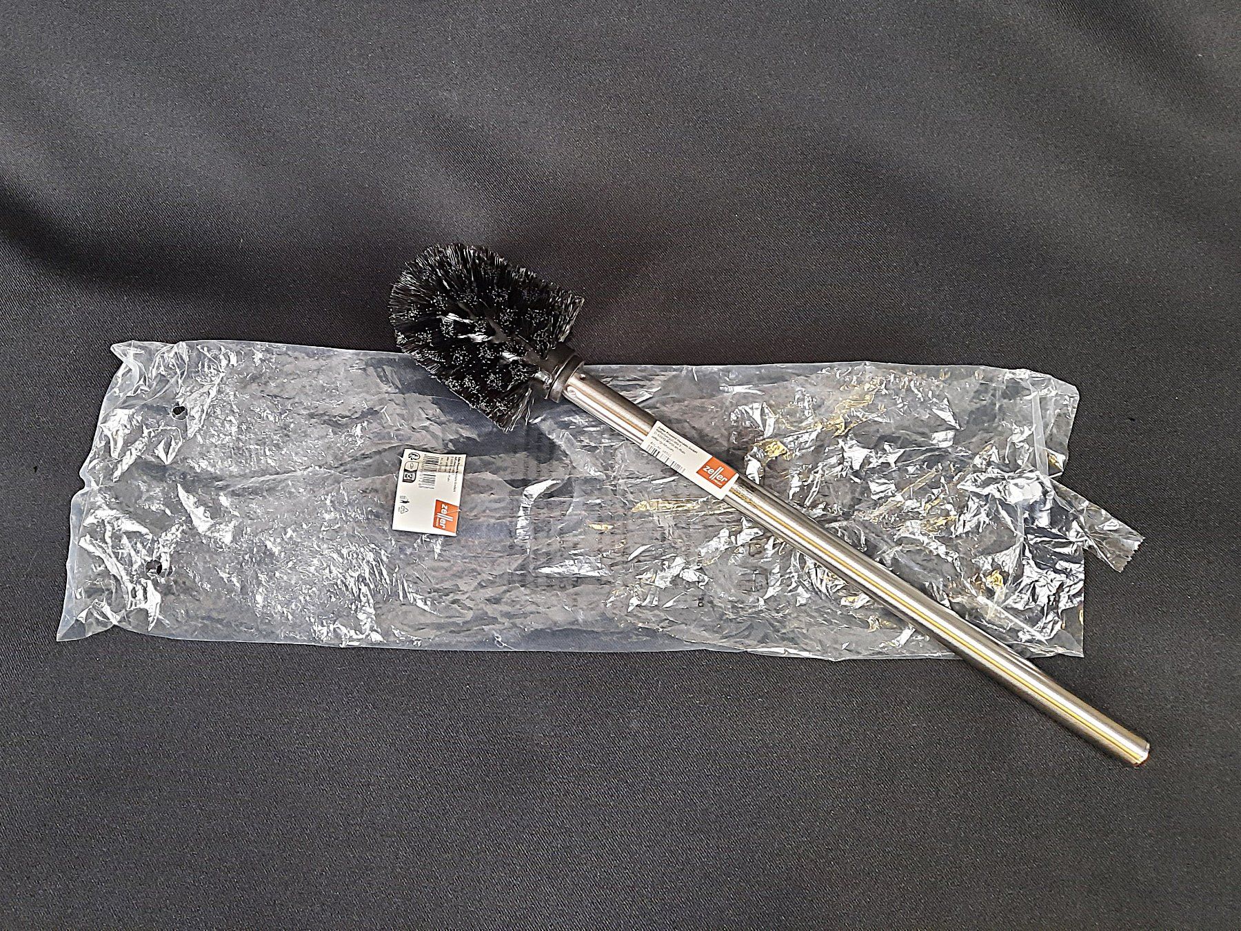 Sonstige Bad-Accessoires: ZELLER PRESENT Ersatz-WC-Bürsten – Neu (gemäss Beschreibung) aus Beinwil am See von Restwert_Beinwil