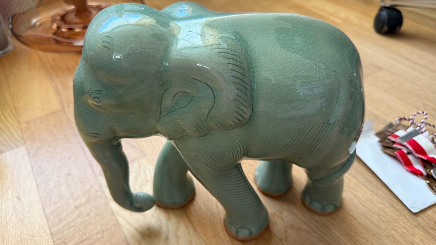 Statuette: Elephant Made in Thailand Baan Celadon – Usato da Winznau venduto da Puha2001