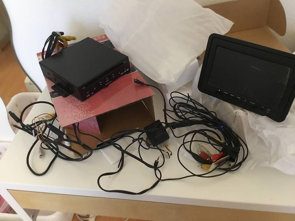 Lettore multimediale & Streamer: Monitor+CD/DVD Player Digital Dynamic für Auto – Usato da Kriens venduto da Michu2876 3