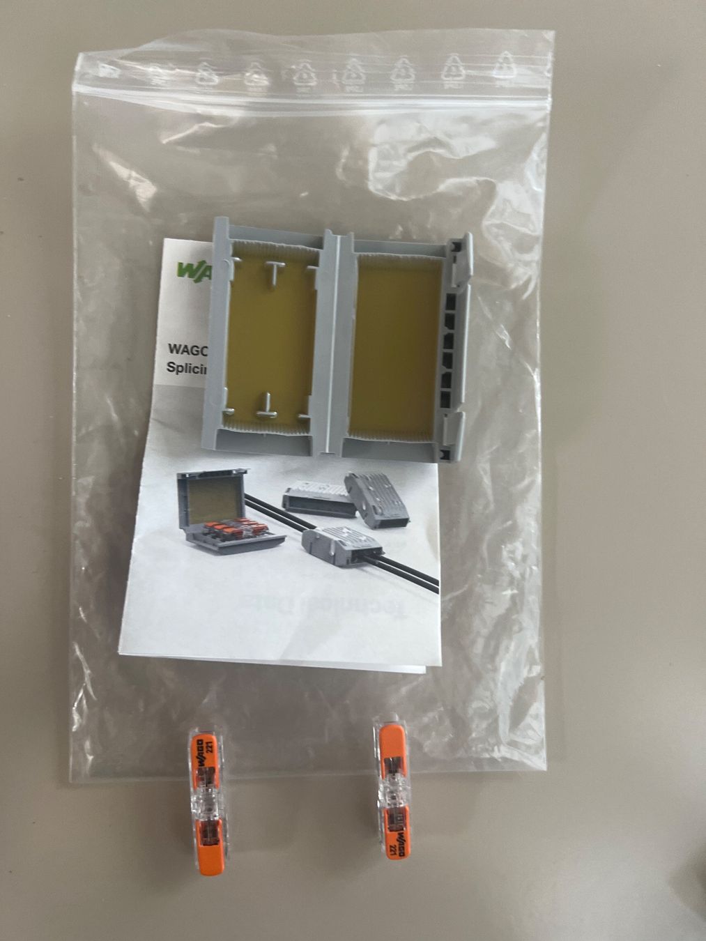 Wago Elektronikbauteile: WAGO Gelbox 221 Serie Inline Splicing Connectors, Neu! – Neu und originalverpackt aus Dietikon von Emoruk