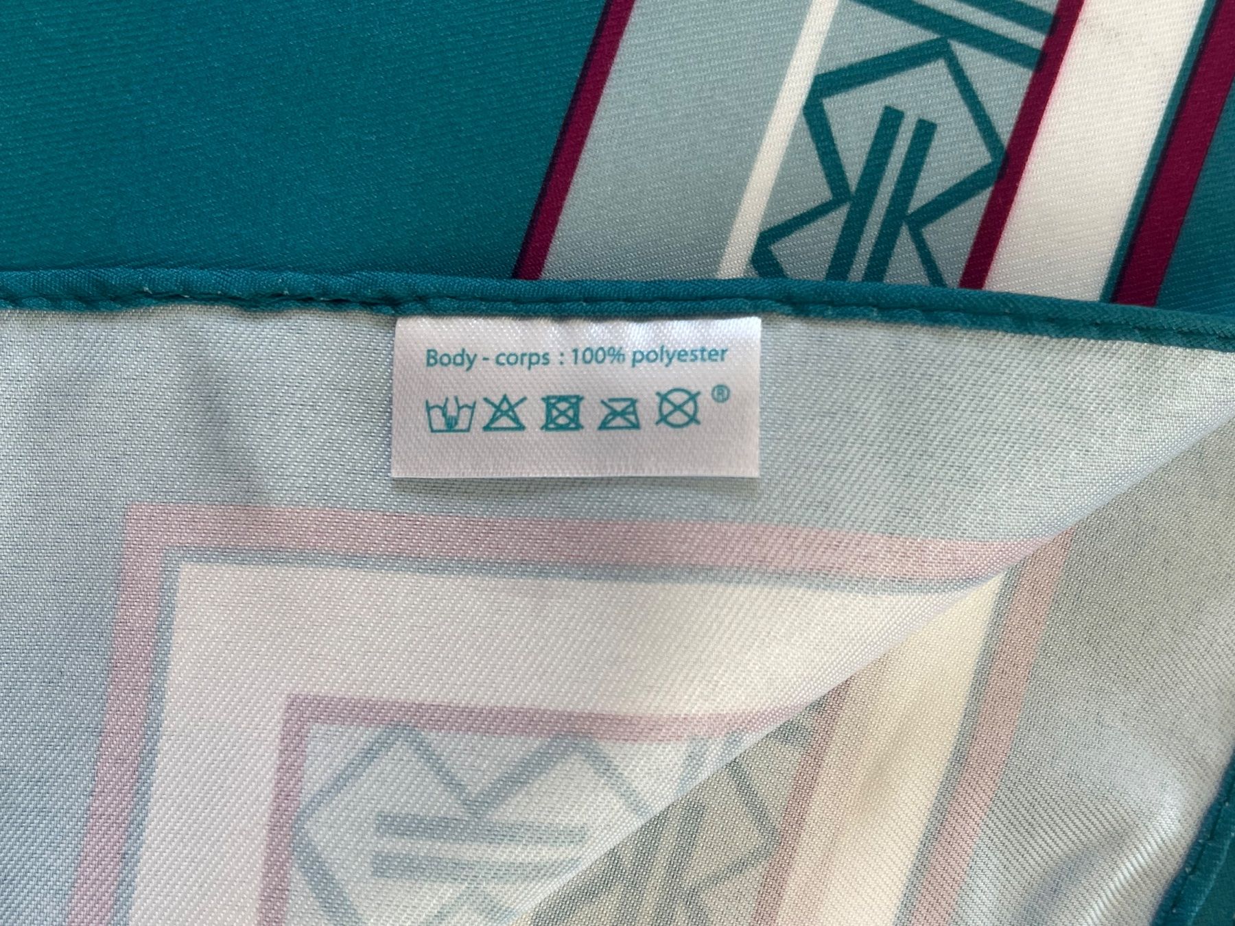 Foulard & Sciarpe: Haar- und Halstuch/ Schal – Nuovo e nell'imballaggio originale da Marthalen venduto da legolas17 4
