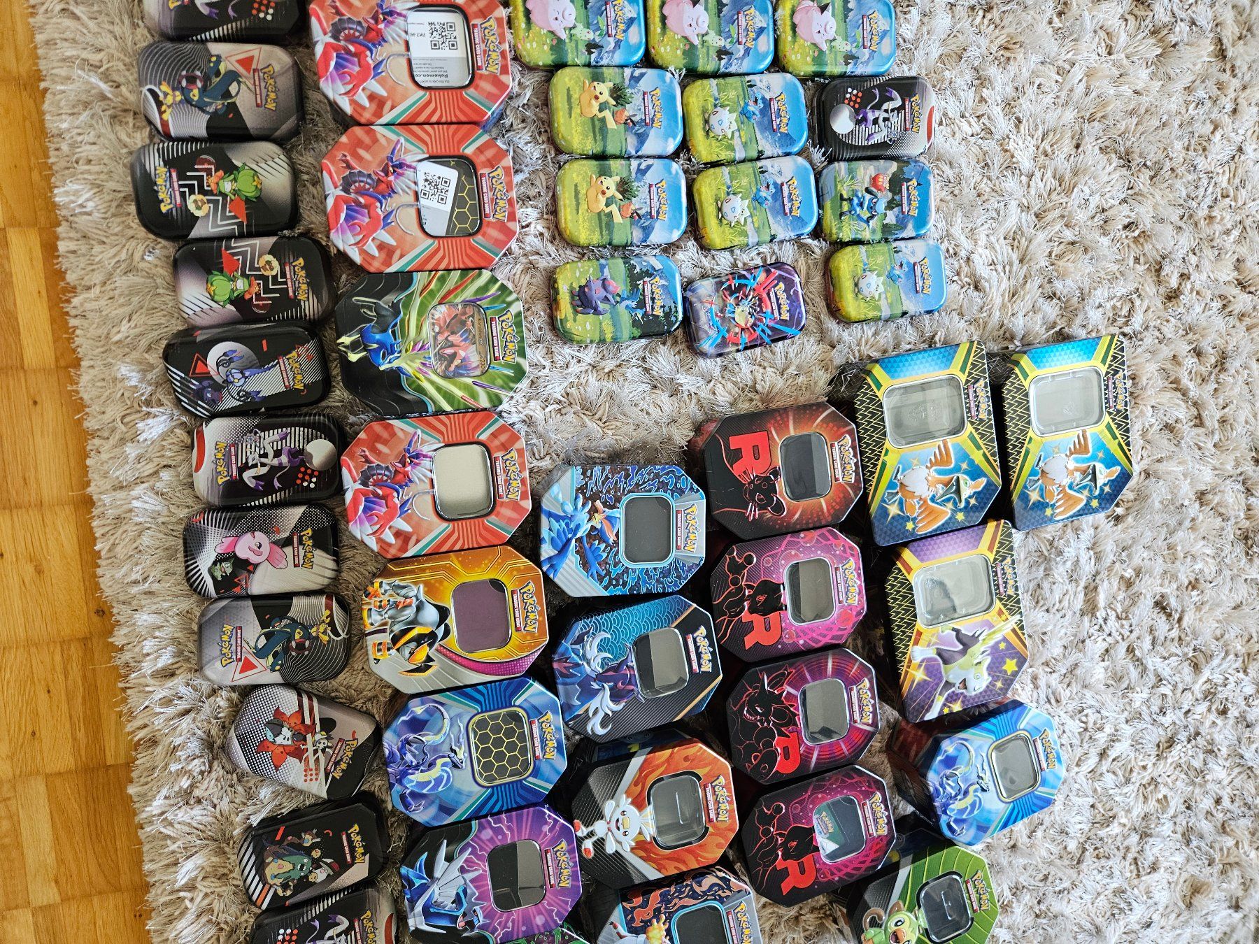 Pokémon Sammelbilder & Trading cards: Verschiedene Pokémon-Tins – Gebraucht aus Hagenbuch ZH von RoumanV 2